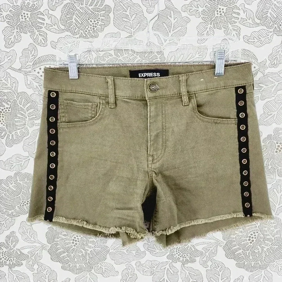Express Shortie Army Green Supper soft Stretch Jean Shorts Women's 8 - Picture 1 of 7